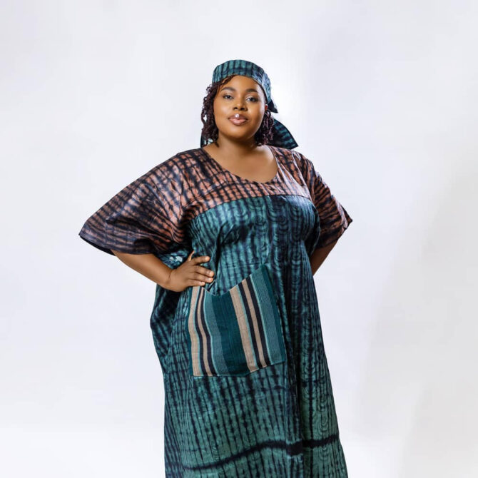 Bold Bubu (V-Neck)